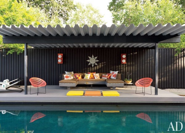 modern-outdoor-space-jonathan-adler-shelter-island-new-york-201207_1000-watermarked