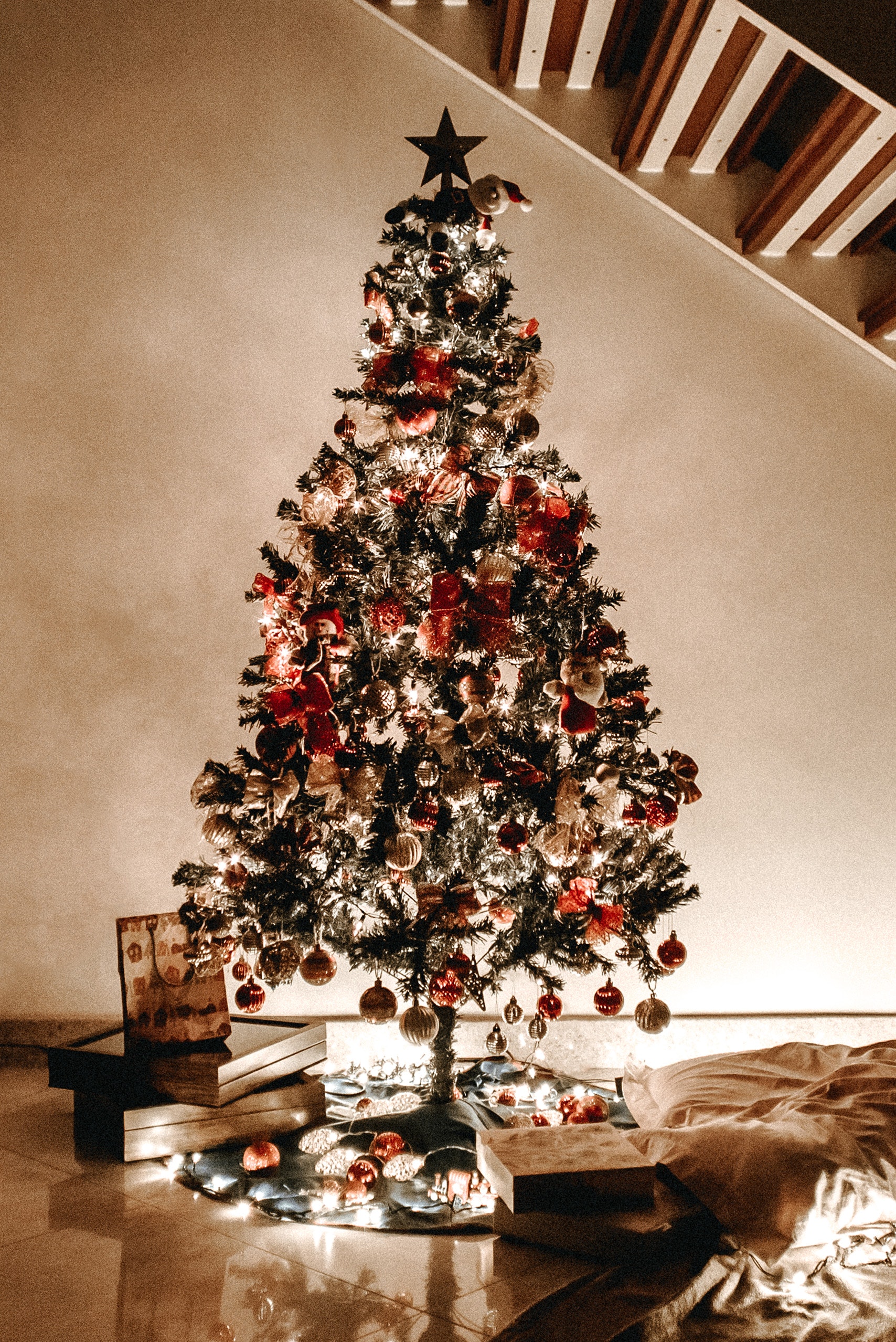 Christmas tree interior design