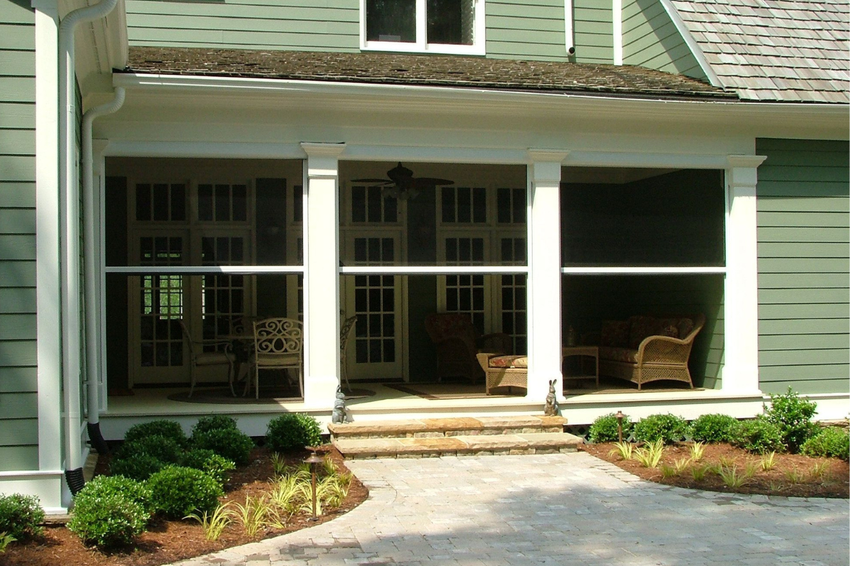 Retractable Screens Banner Image Retractable Screens Minnesota
