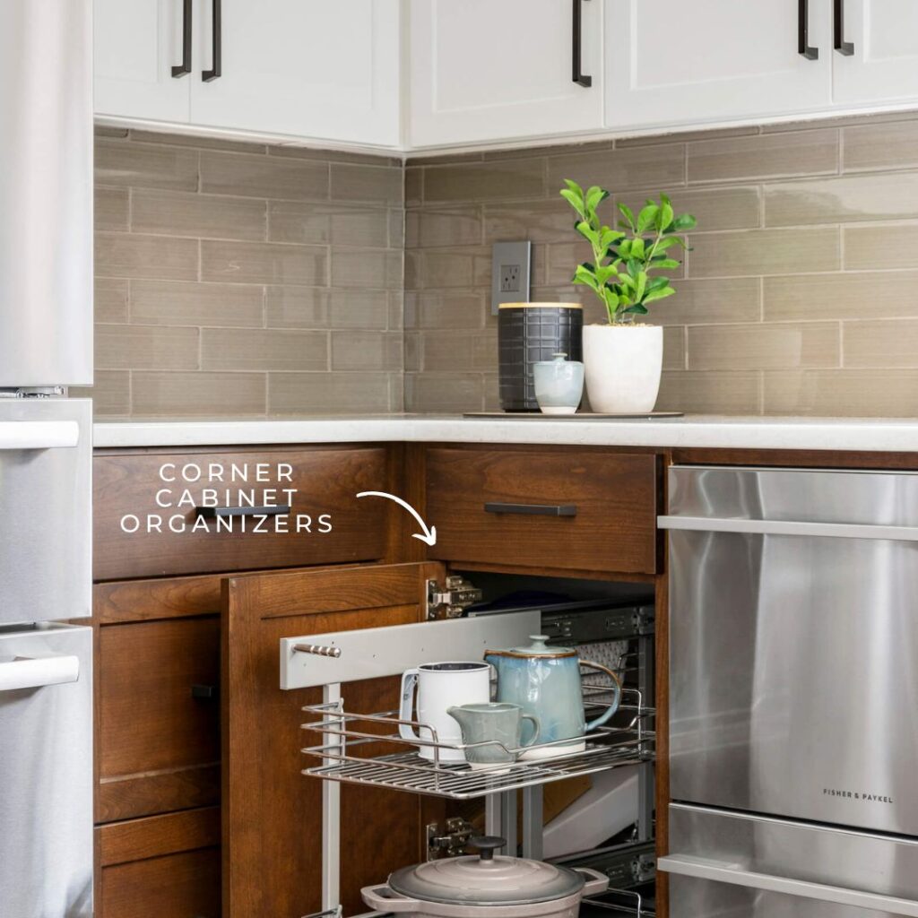 Corner Cabinet Organizer Kitchen Cabinet Features Kitchen Design Build Che Bella Interiors